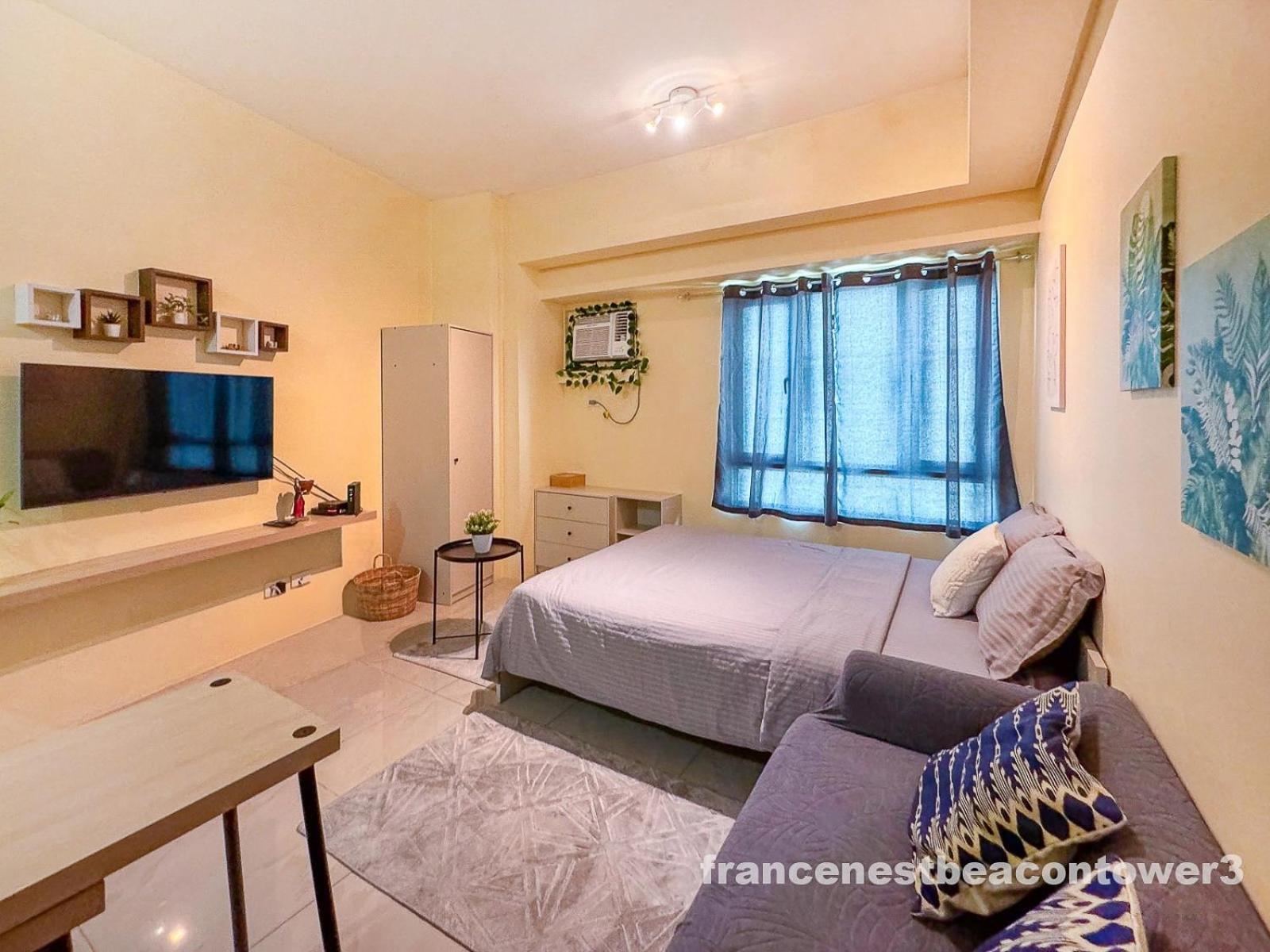 Modern Condo Living In Makati Манила Экстерьер фото