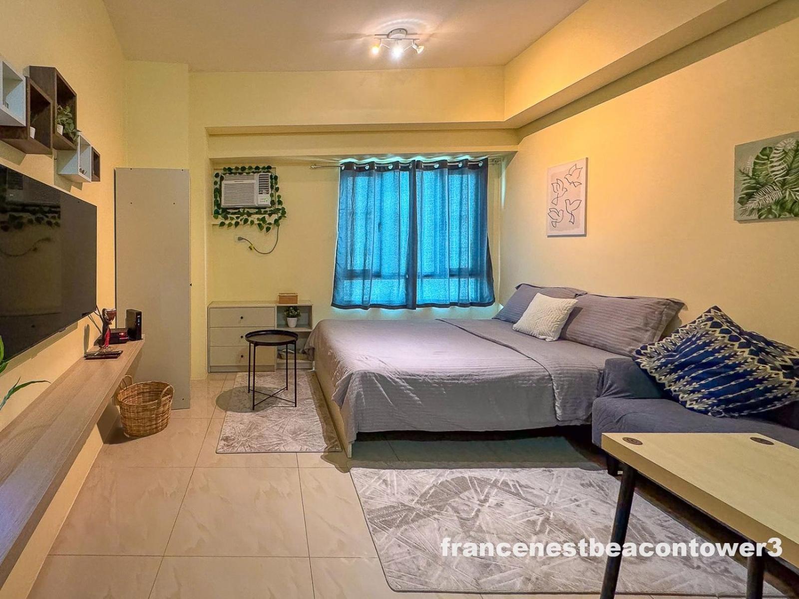 Modern Condo Living In Makati Манила Экстерьер фото